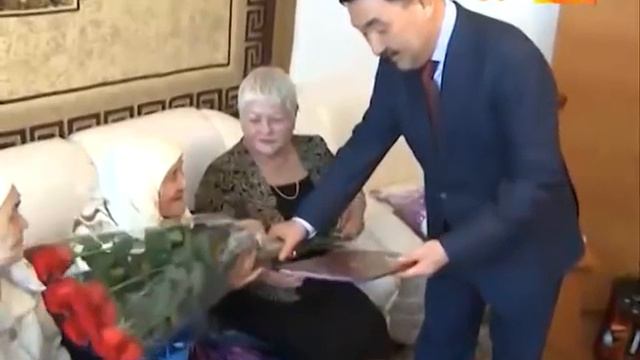100 летний юбилей смотреть онлайн