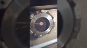 Гаражные будни. Замена сцепления без полного снятия КПП и приводов на 2109.