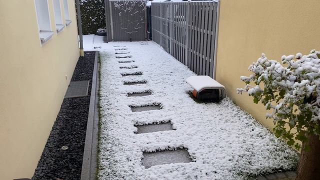 ОПАСНАЯ ДОРОГА С РАБОТЫ.В БАВАРИЮ ПРИШЛА ЗИМА. смотреть онлайн