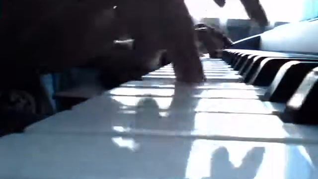 Учусь играть (Bella's Lullaby River Flows In You) смотреть онлайн