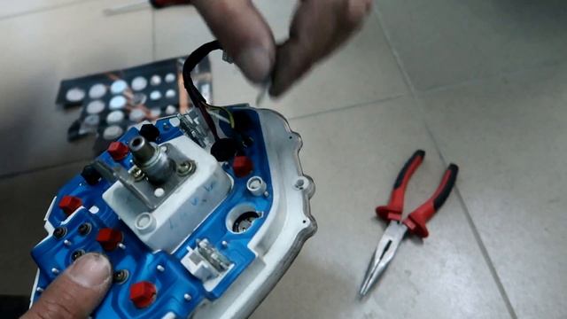 Vespa GTS 300 Full Assemble After Painting, How To Assemble Vespa Gts?