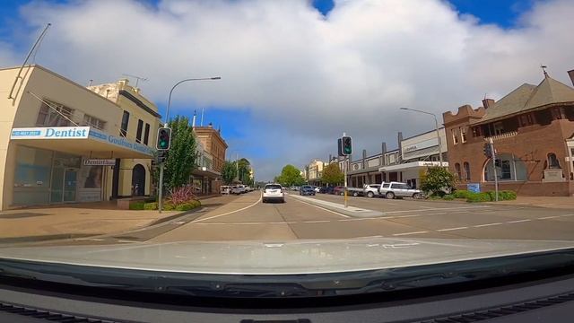 Driving through Goulburn Main Street NSW Australia 2021 смотреть онлайн
