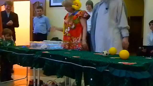 Ежики дрессированные на праздник смотреть онлайн