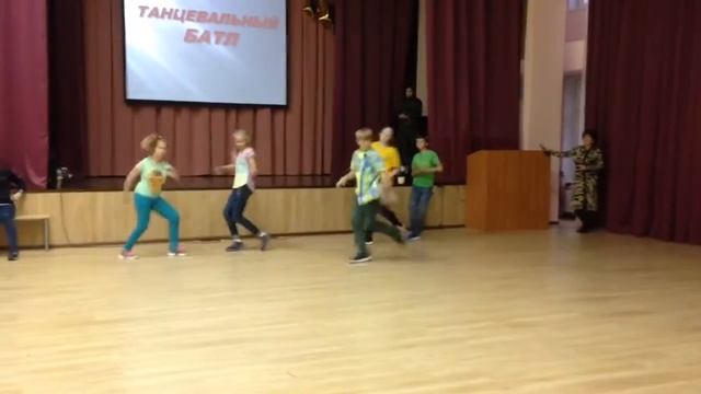 Танцевальный батл смотреть онлайн