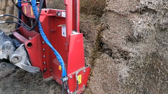 Manitou MLT-X 732 + BvL MegaStar Siloblokschneiden /силосорезка Мегастар BvL смотреть онлайн