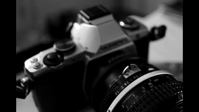 Nikon 1 V1 b/w ISO 6400 Video - APX100 Picture Style смотреть онлайн
