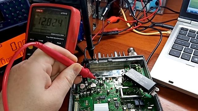 Лайфхак. Ставим новую шоколадку в старый Icom смотреть онлайн