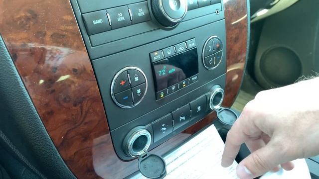 2010 Chevrolet Suburban LT смотреть онлайн