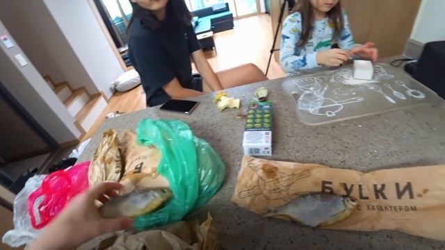Посылка от мамы из Воронежа! Или чего не хватает в Корее;) смотреть онлайн