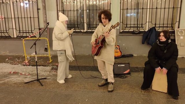 МакSим - Дорога -Кавер песни коллективно исполнили девушка Белая шапочка и #Лена_Скочигорова #Mosco смотреть онлайн