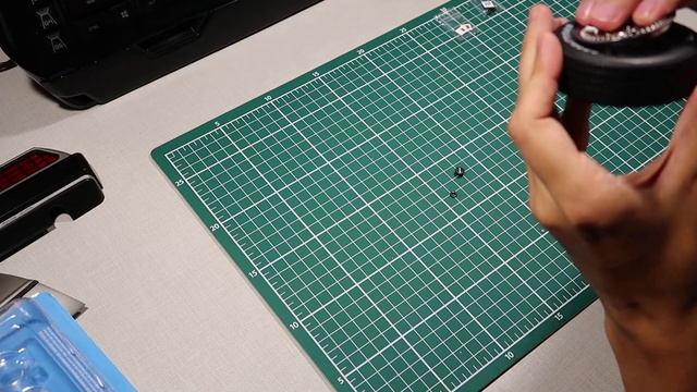 Delorean DMC-12 Back To The Future Model Kit 1/8. Делореан сборка модели часть1