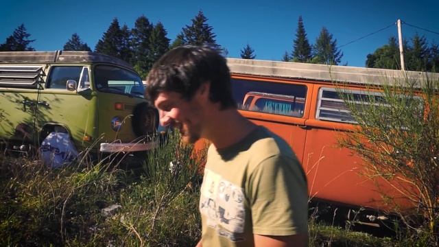 Hunting For A Van To DRIVE AROUND THE WORLD! // S01E01 смотреть онлайн