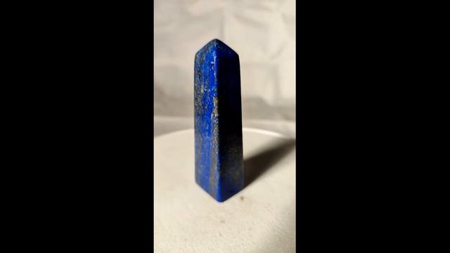 Минерал Лазурит 2.2х2.7х9 см смотреть онлайн