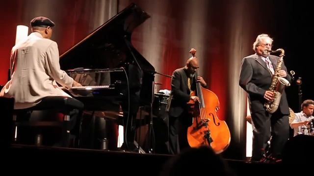 McCoy Tyner Trio - Blues on the corner - with Joe Lovano (saxophone) смотреть онлайн