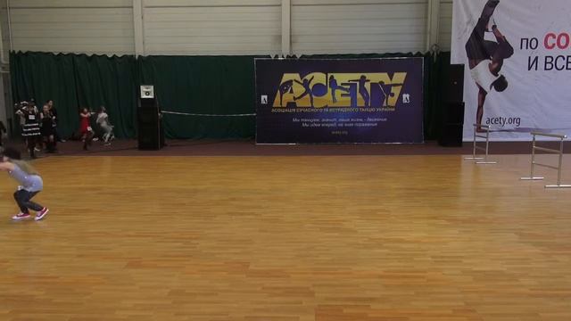 11.02.17 г. Чемпионат Украины и Международные соревнования по современным танцам, пл. А, часть 32 смотреть онлайн