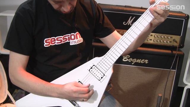 GIBSON Brendon Small Snow Falcon Flying V смотреть онлайн