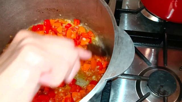 BULĞUR PLOVUNUN HAZIRLANMASI. TÜRK METBEXİNDEN. / БУЛГУРСКИЙ ПЛОВ ПО ТУРЕЦКИ ??️? смотреть онлайн