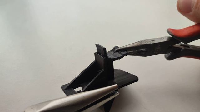 Фиксатор упора капота для Toyota Avensis смотреть онлайн