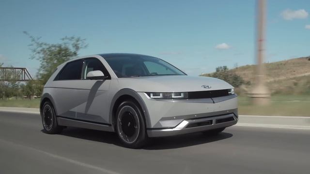 EVs Catching On Faster Than Expected; Ford Telling Dealers to Cut Costs - Autoline Daily 3403 смотреть онлайн