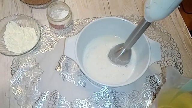 Я ПРОСТО ВЗБИЛА ПОДСОЛНЕЧНОЕ МАСЛО С ВОДОЙ и добавила сахар с какао! Домашняя Нутелла за 2 минуты! смотреть онлайн