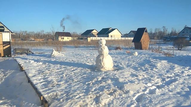 Солнечный зимний день, приблуда на столб смотреть онлайн