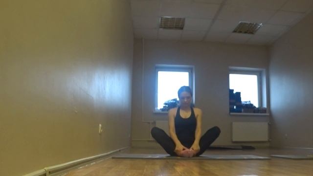 УШИБ РЕБЕР ПЯТНИЦА 13 НЕ БЕЗ ЮМОРА смотреть онлайн