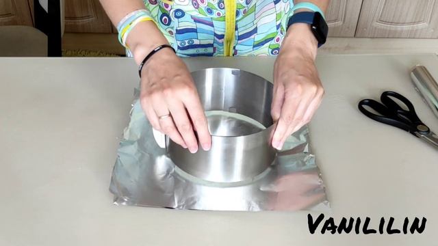 как испечь бисквит в форме без дна. как сделать дно в разъёмном кольце. как сделать дно из фольги смотреть онлайн