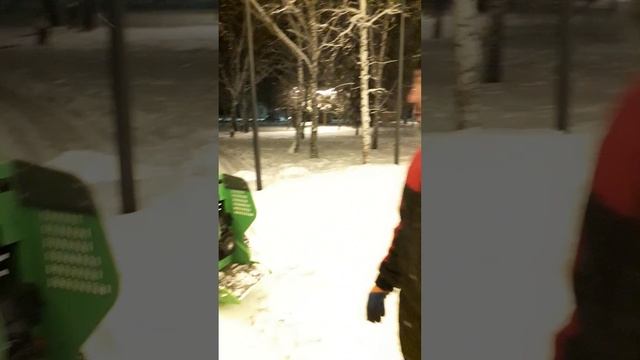 Мини-погрузчик Frontmen. Отзыв о мини-погрузчике FRONTMEN 220 смотреть онлайн