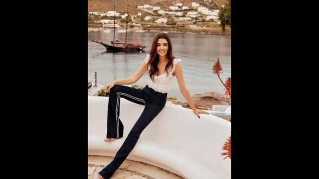 Невероятный рост Ханде Эрчел в социальных сетях продолжается! смотреть онлайн