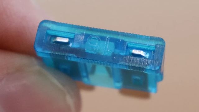 How To Use A Circuit Tester To Check Car Fuses (Test Light) смотреть онлайн