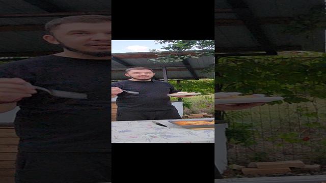 Яблочно - банановый пирог с коньяком и мороженным в помпейской печи. смотреть онлайн