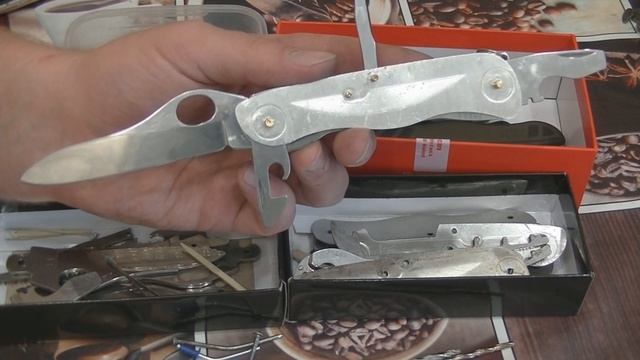 Кастомизация ножей Victorinox начало. Nomad (Picknicker, Centurion) с одноруким, плэйновым клинком. смотреть онлайн