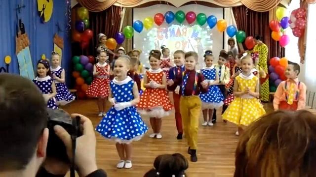 выпускной в детском саду.Санкт-Петербург.Стиляги смотреть онлайн