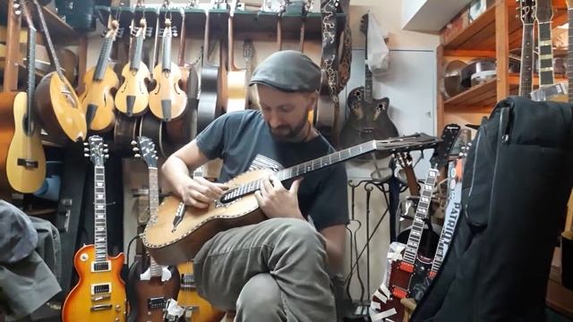 Иван Жук. Блюз на семиструнной гитаре смотреть онлайн