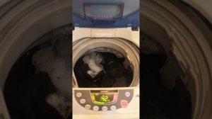 Стиральная машина Daewoo DWF-806 WPS в работе