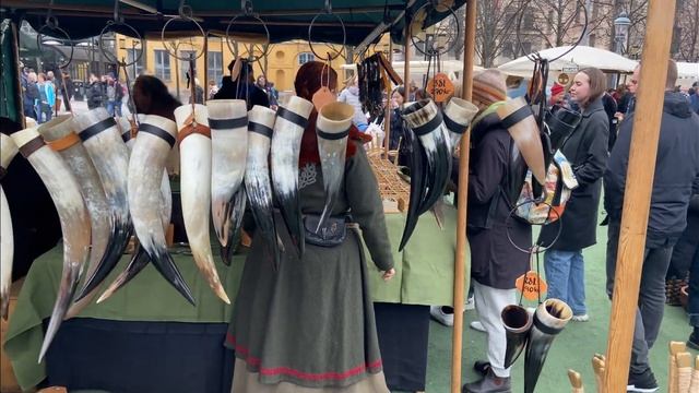 Средневековая ярмарка и знаменитые сакуры / @Alex Sweden life смотреть онлайн