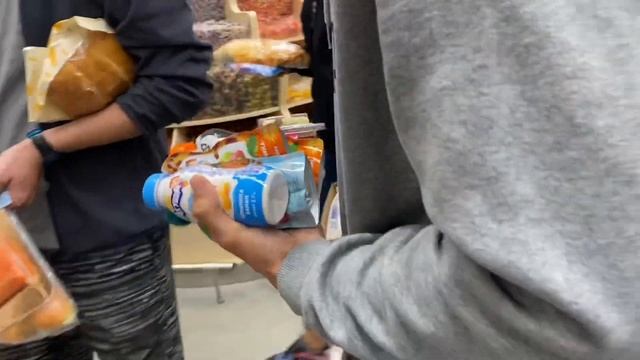 ЗАКУПКА ВКУСНЯШЕК ДЛЯ МАКСА НА НЕДЕЛЮ В ЛЕНТЕ || ПОЧЕМУ МЫ ПЕРЕСТАЛИ ДЕЛАТЬ ПОКУПКИ В ЛЕНТЕ? смотреть онлайн