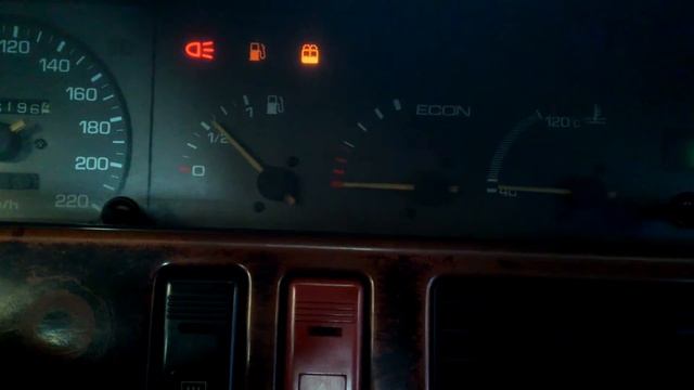 Показания количество топлива Mazda 929 смотреть онлайн