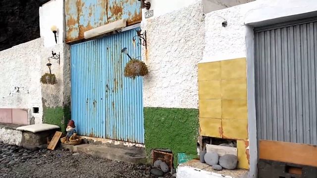 Живем в машине путешествуя по Тенерифе. Puertito de Guimar смотреть онлайн