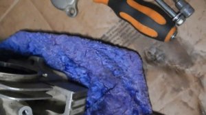 Притираю клапана на питбайке, замена колец на поршне, и сальников клапана