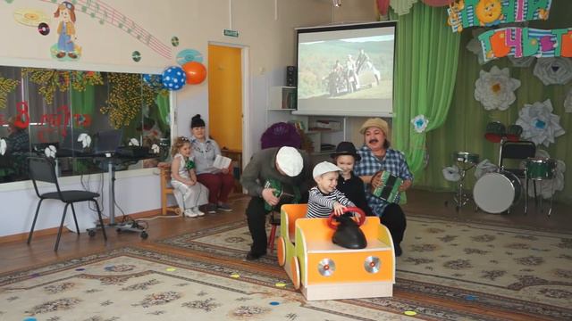 Утренник 8 Марта! смотреть онлайн