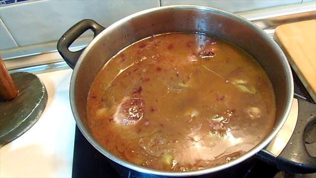 CARRILLERAS IBERICAS EN SALSA DE VINO TINTO