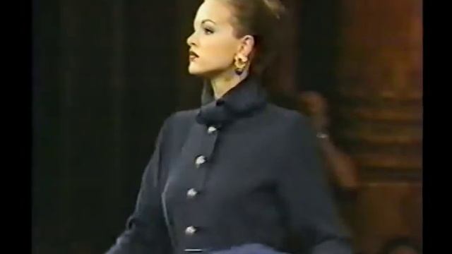 Yves Saint Laurent Haute Couture Fall Winter 1995 - Part 1