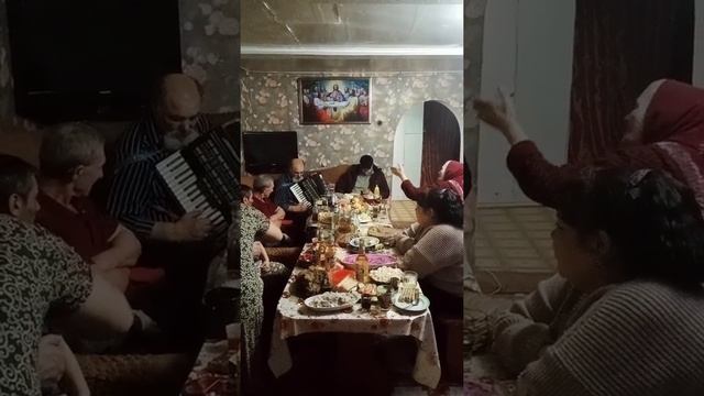 скрытые таланты Бамбирята гуляют рождество смотреть онлайн