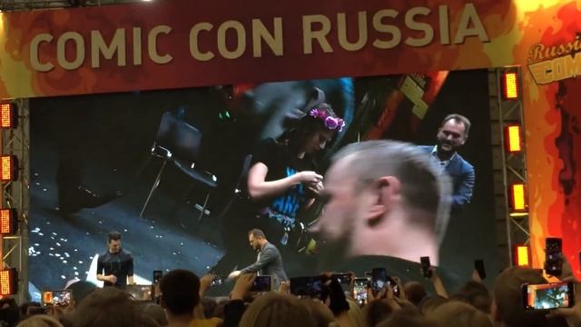 КОМИК КОН / ИГРОМИР МОСКВА 2018 | БРАЙАН ДЕКАРТ И АМЕЛИЯ РОУЗ смотреть онлайн