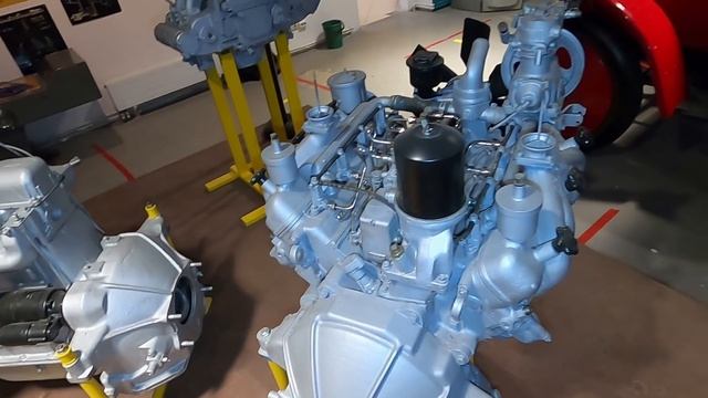 Забытый дизель ЗиЛ-136. Рассматриваем советский дизельный V8 смотреть онлайн