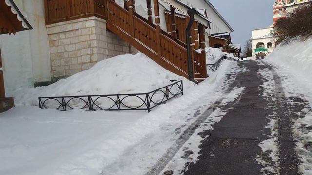 Древний мужской монастырь в Звенигороде #интересныеместа#древниймонастырь#звенигород #влог смотреть онлайн