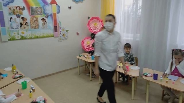 НОД по рисованию "Для любимой мамочки" (ко Дню матери) смотреть онлайн
