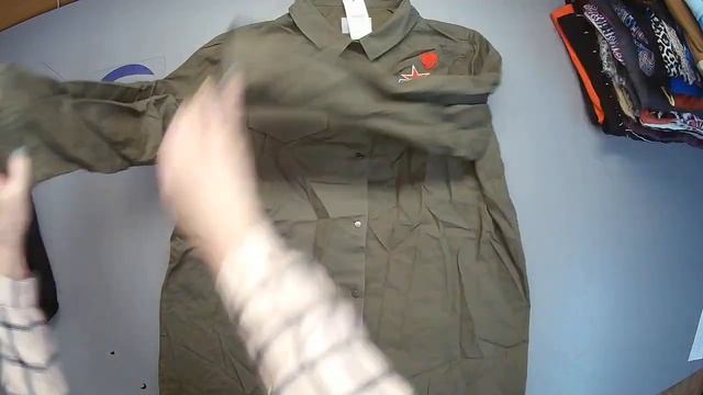 Продан. С 129. Уп № 3 (2022). Микс м/ж XXL весна/лето, крем. Англия. С/с 387 рублей за единицу. смотреть онлайн