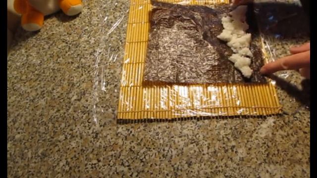 Простые суши со шпротами    Simple Sushi With Sprats ENG SUB